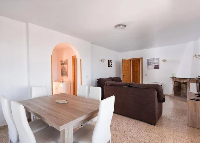 Andres - Plusholidays Villa