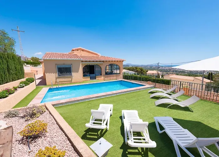 Andres - Plusholidays Villa