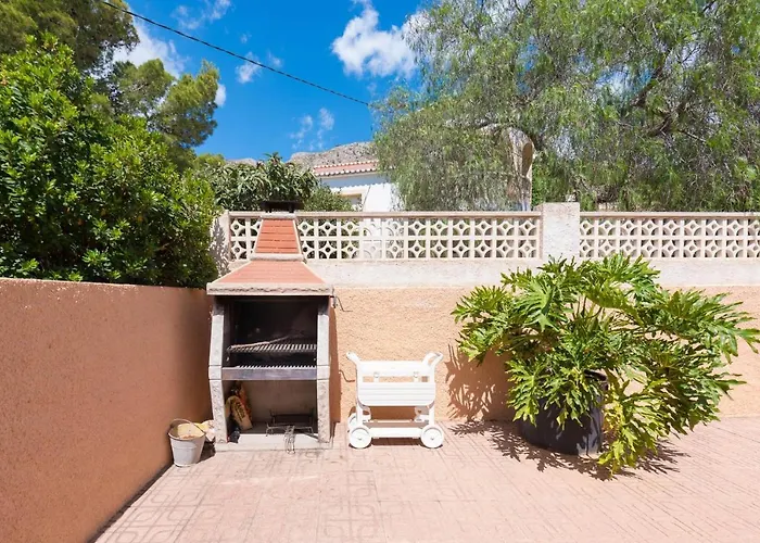 Andres - Plusholidays Villa