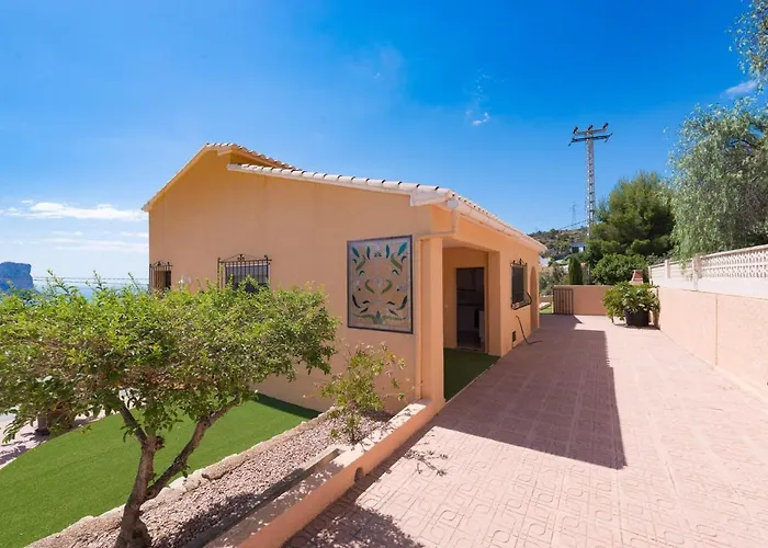 Andres - Plusholidays * Calpe